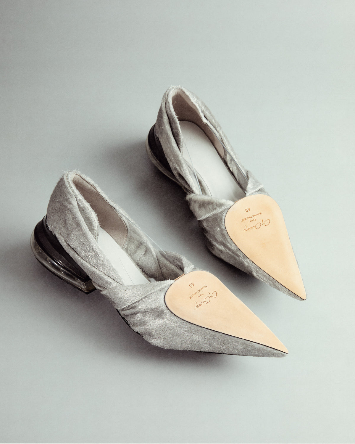 Air-Cushioned Reversed Shoes