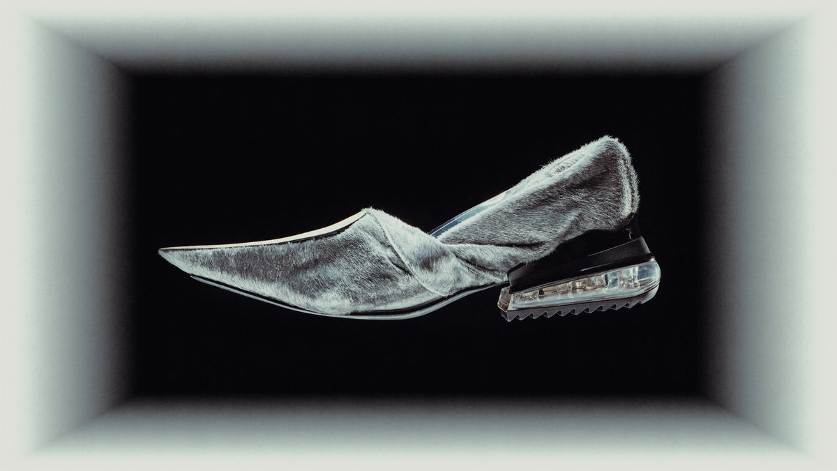 Air-Cushioned Reversed Shoes