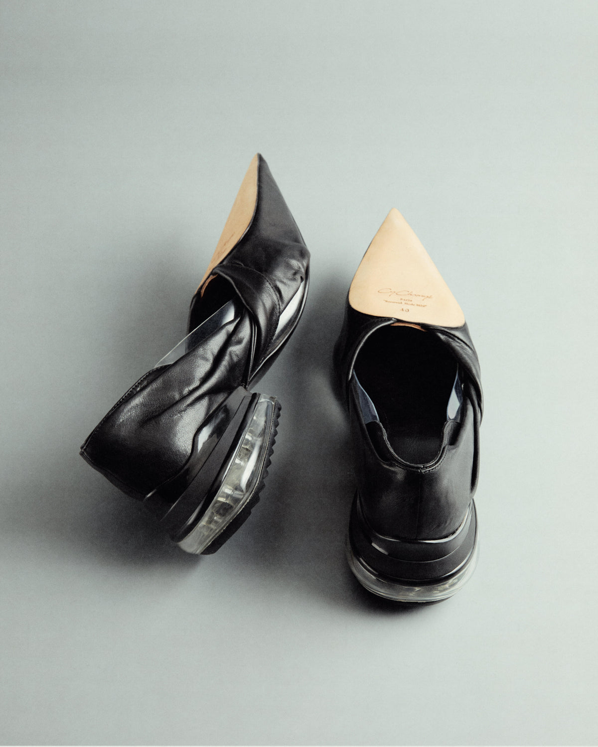 Air-Cushioned Reversed Shoes